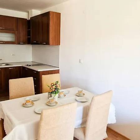 شقة Penthouse Duplex Large 2 Bedroom Mp1 *