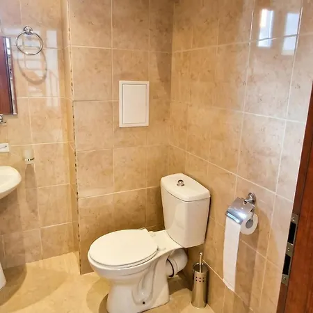 Penthouse Duplex Large 2 Bedroom Mp1 * 반스코